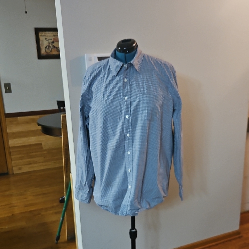 3/$35 - GAP Men's Light Blue Button Down Shirt